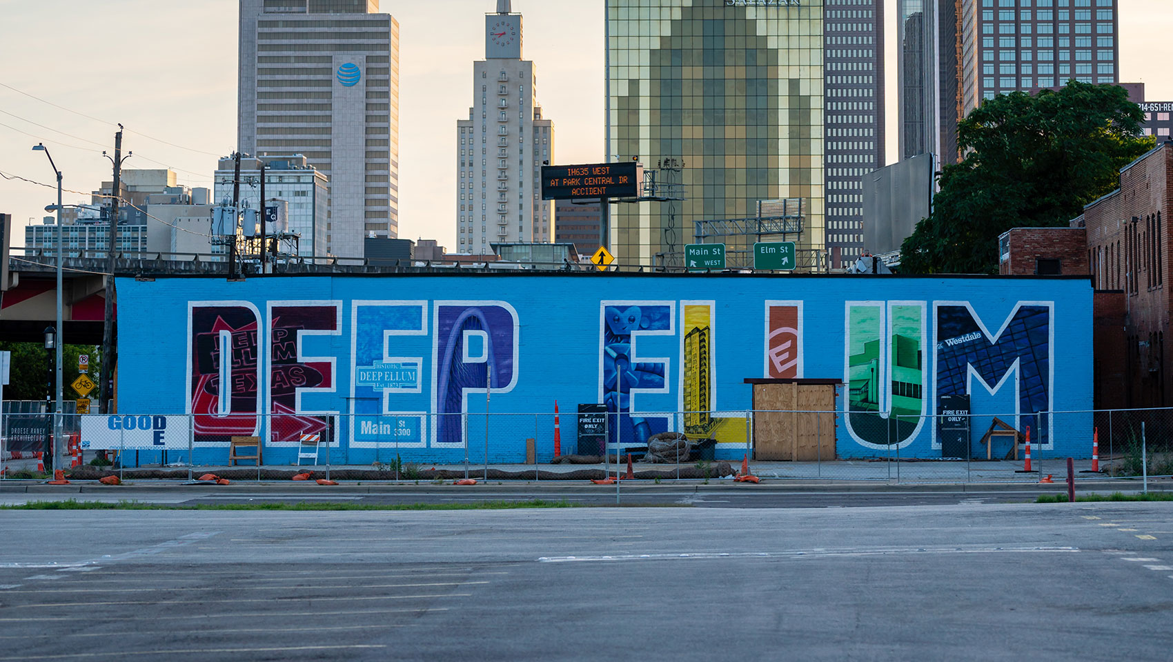 Deep Ellum mural in Dallas, TX