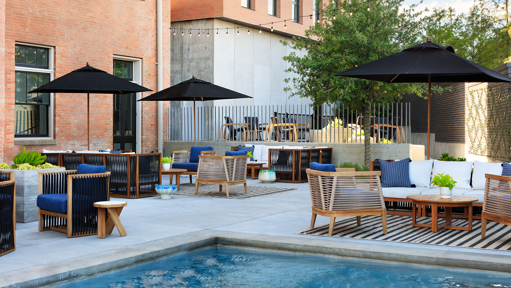 Hotel Pool Seating